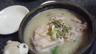 サムゲタンならココと教わり・・・