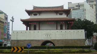 台南の東の守りの門です。