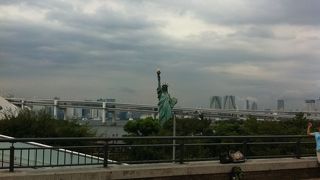 自由の女神が目印!!