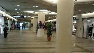 長堀通りの地下にあるショッピング街！