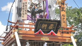 やはり動いている山車を見たい