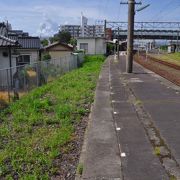 旧大隅線のゼロ番ホームがひっそり残る