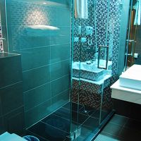 バスタブはありませんが、快適な水回り。