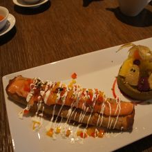 そば粉のクレープ・サーモン巻きと抹茶フルーツタルト