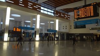 乗降客も多そうな駅です