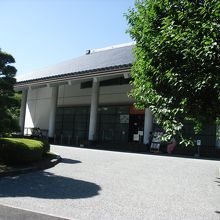 大手門からすぐ