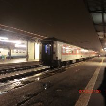 イタリア国鉄は女性に深夜労働をさせている