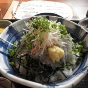 生しらす丼