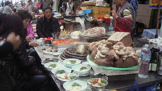 すごい活気です。