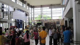 ビエンチャン・ワッタイ空港～ホテルのタクシー料金