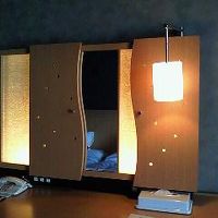 木の扉が開閉出来ます