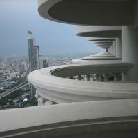 隣の人と会ったら挨拶を