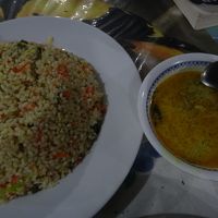 夕食のFried RiceもCurry汁付き