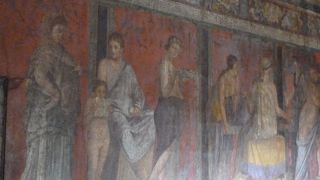 ポンペイレッド。紅に近い赤。