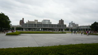 原爆にまつわる様々な資料が展示されています。