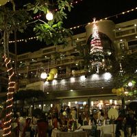 飾り付けられたガラディナー会場