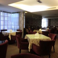 食堂はとても広い