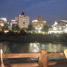 川沿いの席が取れました♪