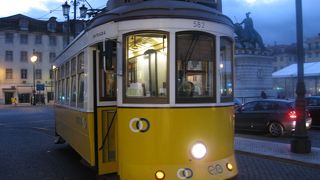 トラムは観光に便利！