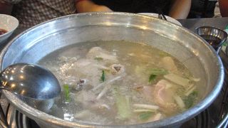 今もっとも人気の韓国料理と言えば、タッカンマリでしょう！