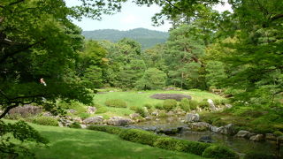 ここは、山縣有朋の別邸。７代目小川治兵衛作という庭で有名です