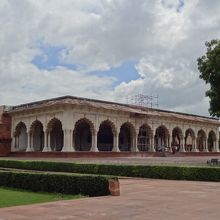 ディーワーネ・アーム