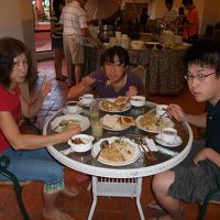 朝食は食堂でビュッフェスタイル！