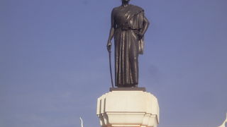 別名はモー夫人です。