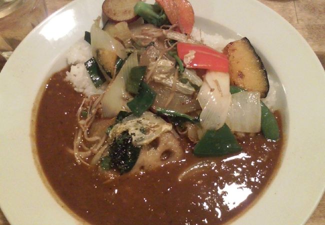 女性ばかりの店員さん