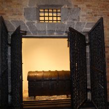 ちょっと登ったところにある謎の箱