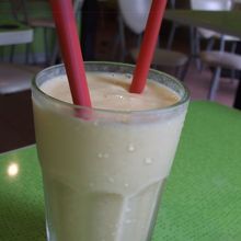 芒果牛●（女へんに及）汗（マンゴ−ミルクジュ−ス）
