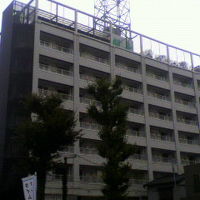 建物自体はやや古いです