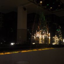 噴水のパフォーマンス（室内です）