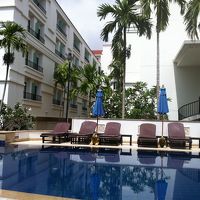 ﾌﾟｰﾙｻｲﾄﾞです