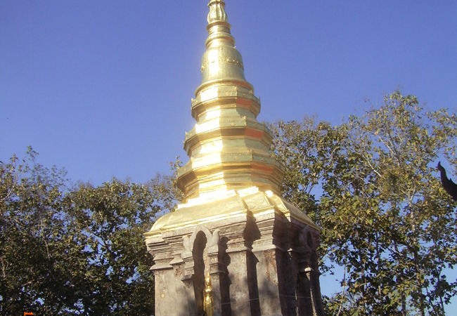 丘の上の寺院です。