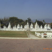 王たちの仏塔です。