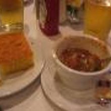 ガンボ（オクラ）スープが美味しい