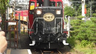 トンネルときれいな谷間を交互に楽しめます。