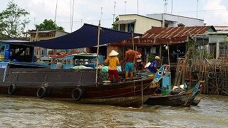ホーチミンからだと遠かったです。