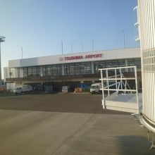 ANA便機内から見た空港ビル