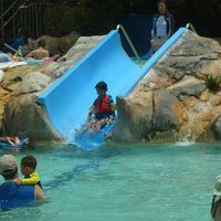 短いスライダーもあり小さい子供でも遊べます