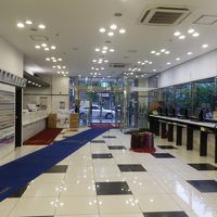 フロント・ロビー