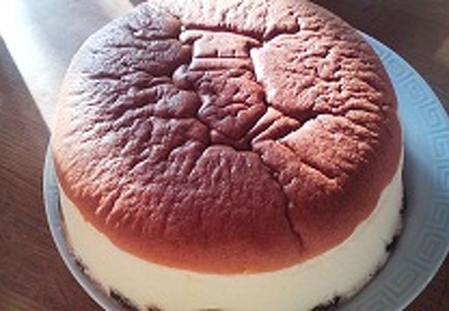 自宅にもお土産にもおすすめ　りくろーおじさんのチーズケーキ