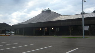 シリエトクの隣。ヒグマやエゾシカの展示あり