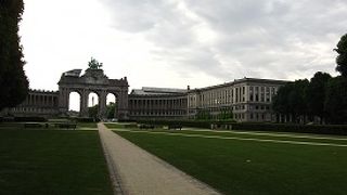 広々として気持ちの良い公園でした