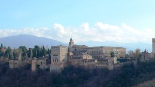 スペインといえばアルハンブラ宮殿