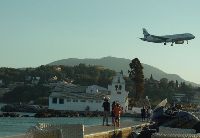 絶景ポイントで飛行機観察