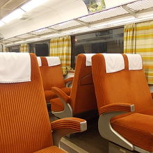 旧近鉄の特急車両は乗り心地も満点です