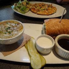 セットの組み合わせが間違っているのはご愛嬌