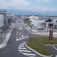 風景もそれなりに楽しめる駅です